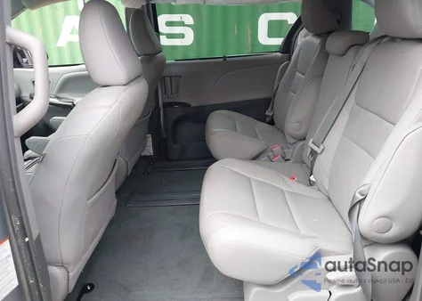 2016 Toyota Sienna Xle 8 Passenger from USA, damaged, VIN 5TDYK3DC5GS707637